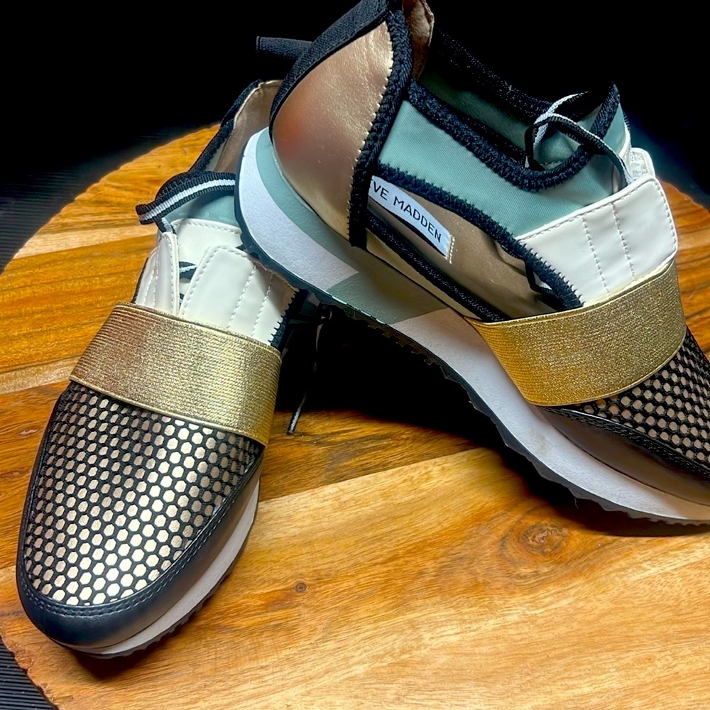 Steve Madden sneakers